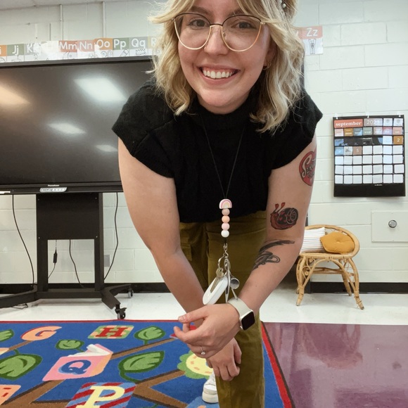 Meet your Posher, Hailey - Picture 4 of 4